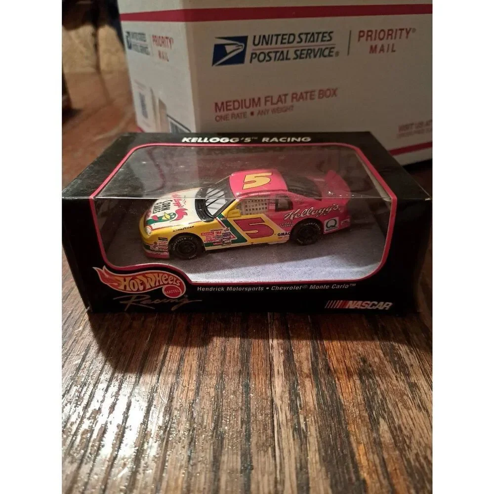 Vintage 98 Hot Wheels Terry Labonte Kelloggs Corn Flakes Die Cast Nascar Car